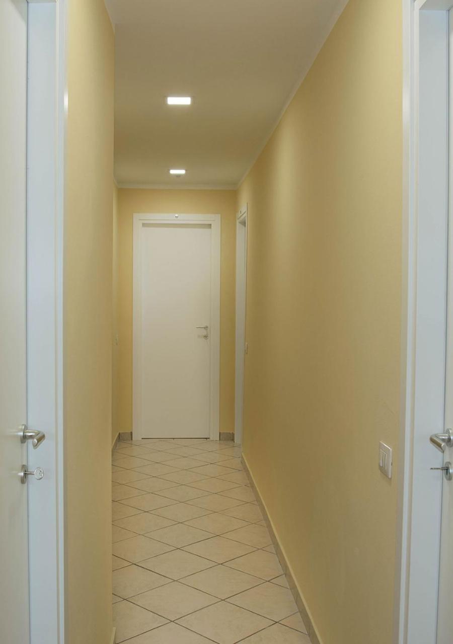Cristal Rooms Piacenza Exterior foto